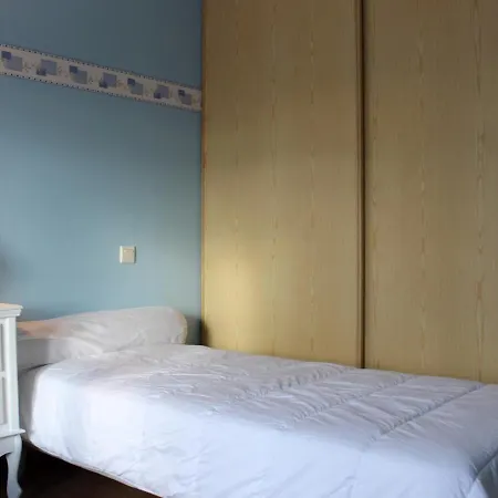 Maison En Impasse A Saint-pierre-d'oleron, 6 Personnes, Proche Commerces - Fr-1-246a-83 別荘