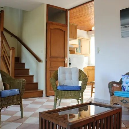 Maison En Impasse A Saint-Pierre-D'Oleron, 6 Personnes, Proche Commerces - Fr-1-246A-83