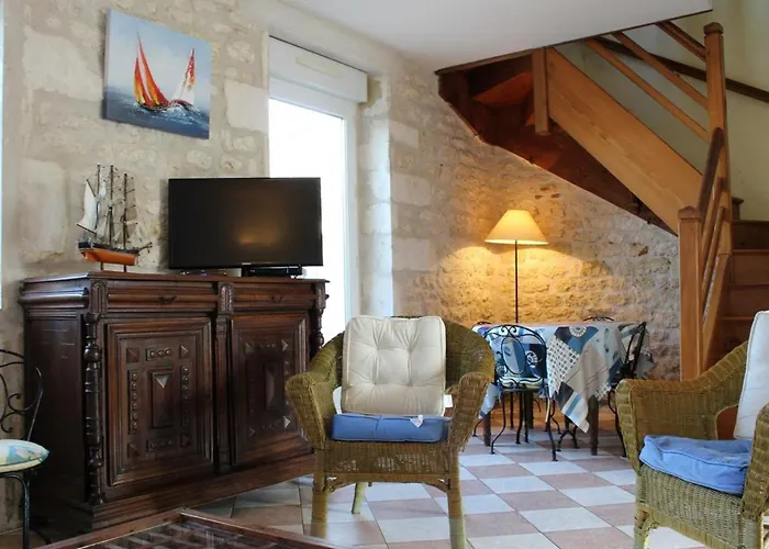 Maison proche centre de St Pierre, 6 couchages, cour ensoleillée, à 20 min de la mer à vélo. - FR-1-246A-83 * Saint-Pierre-d'Oleron