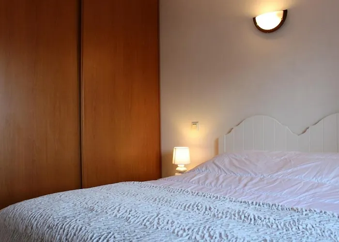 Maison proche centre de St Pierre, 6 couchages, cour ensoleillée, à 20 min de la mer à vélo. - FR-1-246A-83 Casa vacanze *